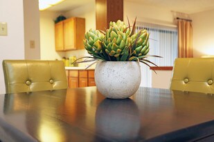 2101 Chandler Apartamentos