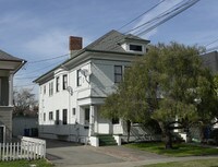 1087 Park Ave Apartments