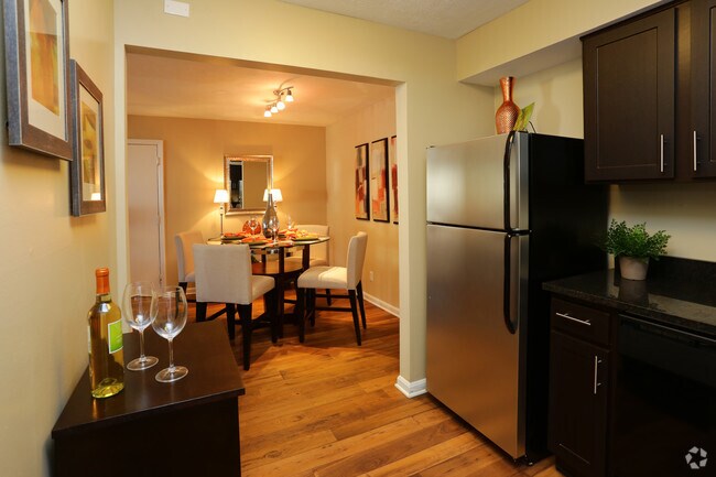 The Enclave at Breckenridge Apartments