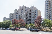 Water's Edge Apartments