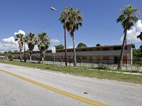 Sycamore Apartments