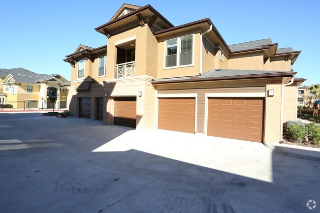 Grand Fountain Apartments