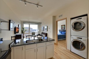 Solhaus Apartments