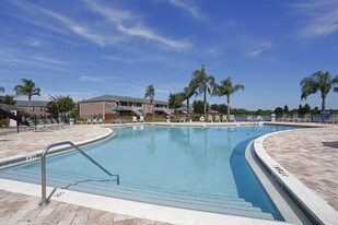 Carlton Arms of Winter Haven Apartments