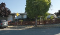 825 Singleton Rd Apartments
