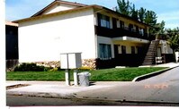 5608 Hoffman Ct Apartments