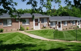Ballwin Manor Apartments