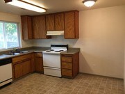 1068 Fruitdale Dr Grants Pass OR Apartments