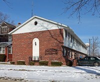 405 W Sycamore St Apartments