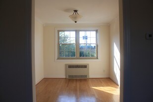 446 Bernhardt Dr Buffalo NY Apartments