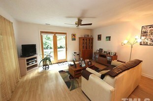 102 Mallard Ct Chapel Hill NC Apartments