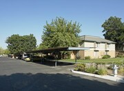 Pinewood Place Apartments