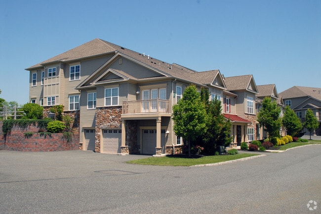 Parkland View Apartments