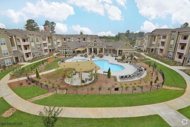 Aston Apartments