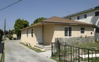 14911 Lemoli Ave Apartments