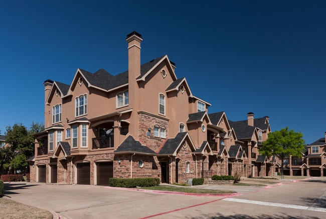 The Station at MacArthur Luxury Residences Apartments