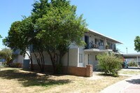 5658 Hoffman Ct Apartments