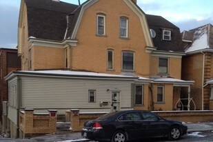 701 E 9th Ave Munhall PA Apartments