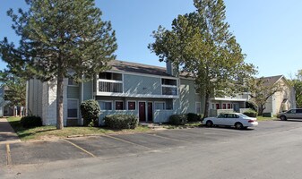 Huntington Hollow Apartments