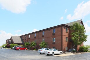 Furnished Studio – St. Louis - Westport - ...