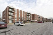 Riverwood Apartment Homes