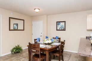 Lincoln Meadows Apartments