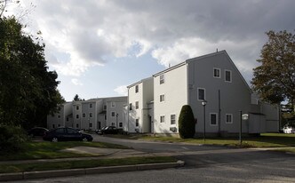 Winchester Park & Woods Apartments