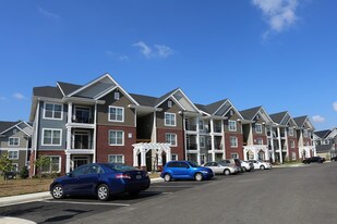 Commonwealth at York Apartments