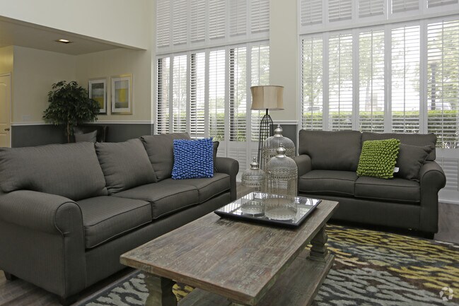 Eagles Landing Apartments