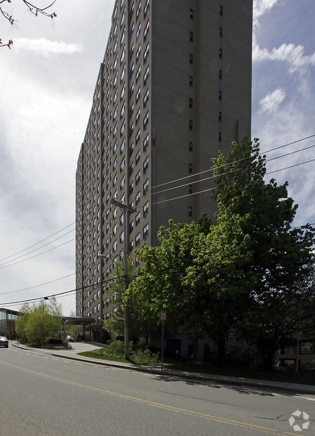 Parkside Place Apartments