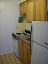 527 S Van Buren St Iowa City IA Apartments
