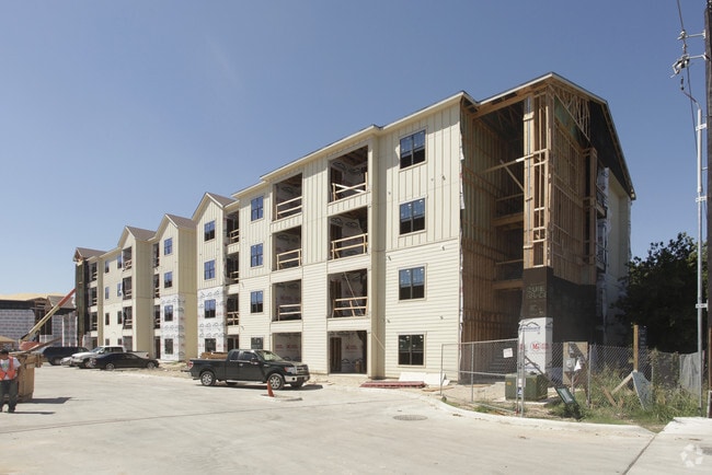 Waller Creekside on 51st Apartments