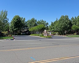 Rocklin Manor Apartments