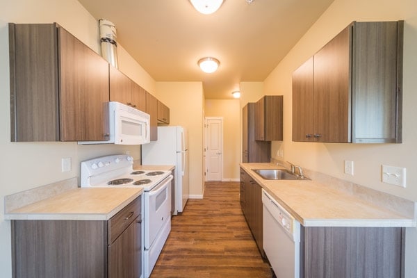 Reserve at Hawk's Ridge Apartments
