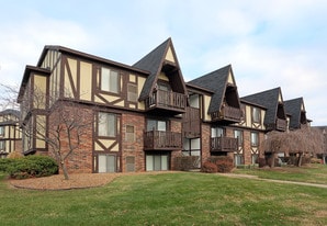 Old Monterey Apartments