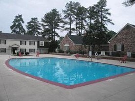 Retreat at Broad River Apartments
