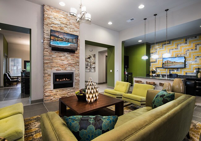 Watermark at Jordan Creek Apartments