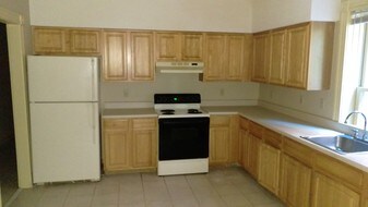 26 Mortson St Hartford CT Apartments