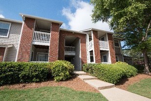 Ashford 3400 Apartamentos