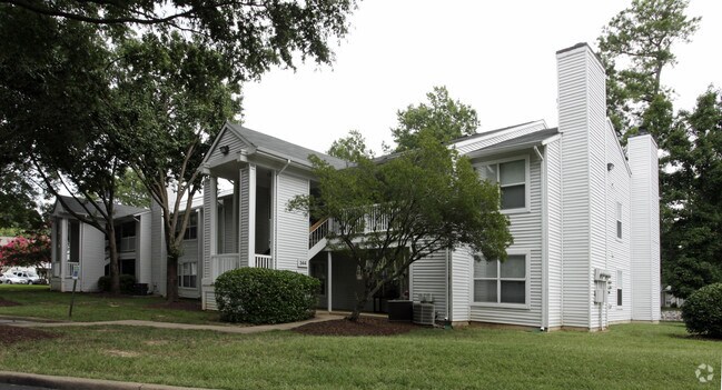 Springhouse Apartments