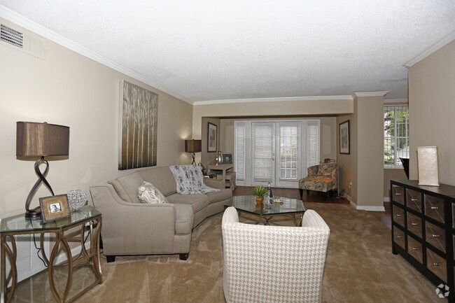 The Falls at Sandy Springs Apartment Homes