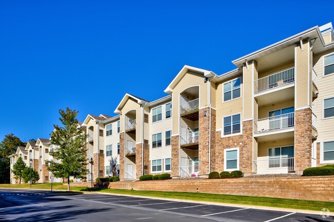 The Quinn at Plymouth Apartments