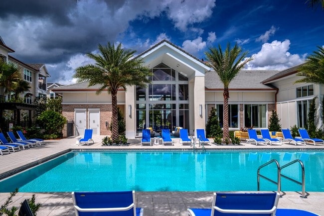 Altis Lakeline Apartments