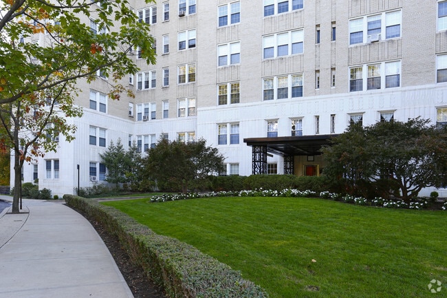 Royal York Apartments