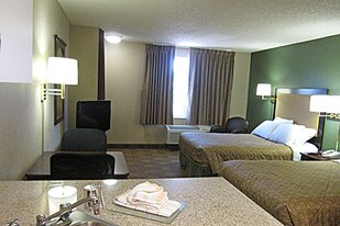 Furnished Studio – Los Angeles - Simi Valley Apartments