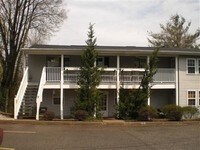 882 Independence Station Rd Apartments