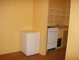 599 Pan Estates Ave Sorento IL Apartments