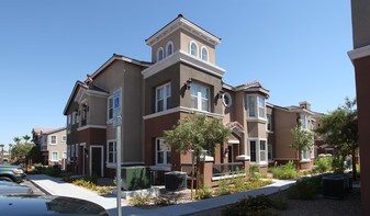 Arzano Apartments