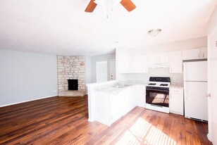 2310 Rachael Ct Austin TX Apartments