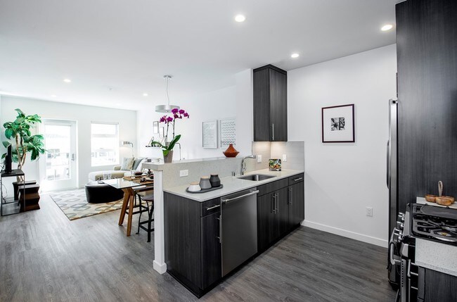 Harlow Culver City Apartments